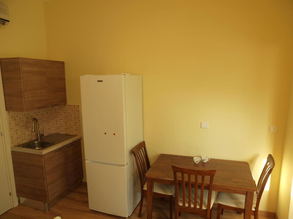 Moon-Light Studio Hotel Larnaca Exterior photo